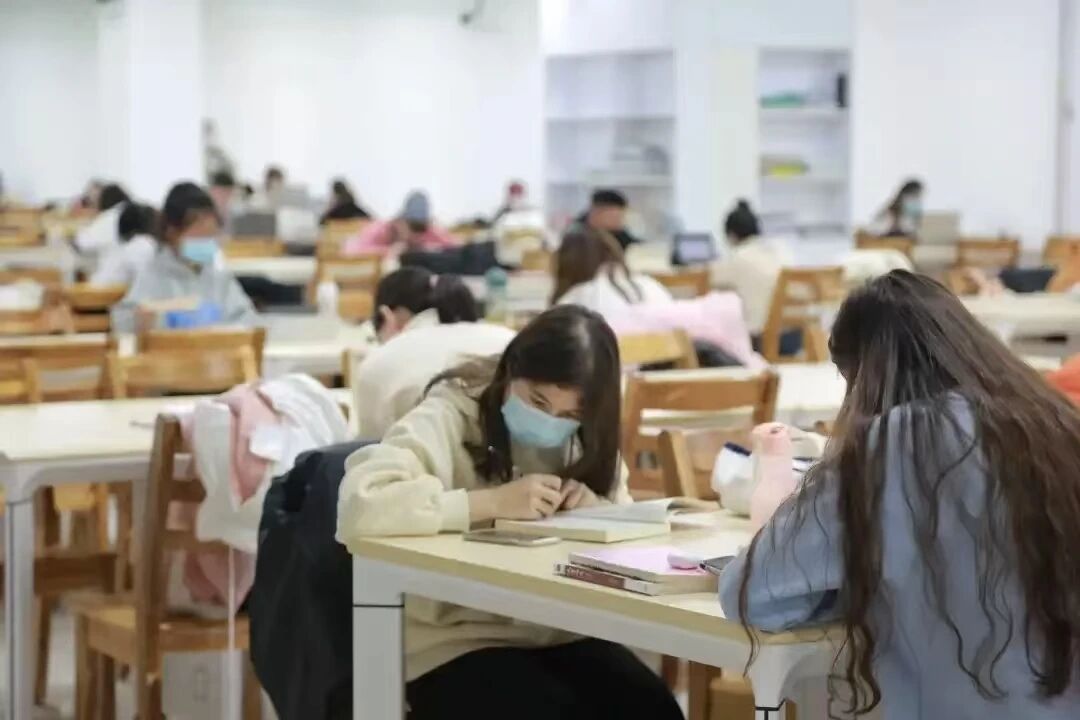 emc体育全站官方网站入口说明